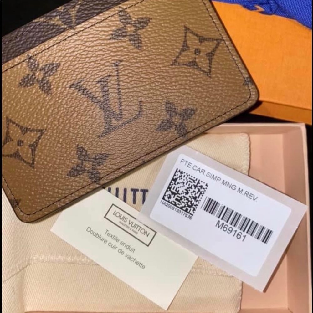 Louis Vuitton Reverse Card Holder - Picture 2 of 6
